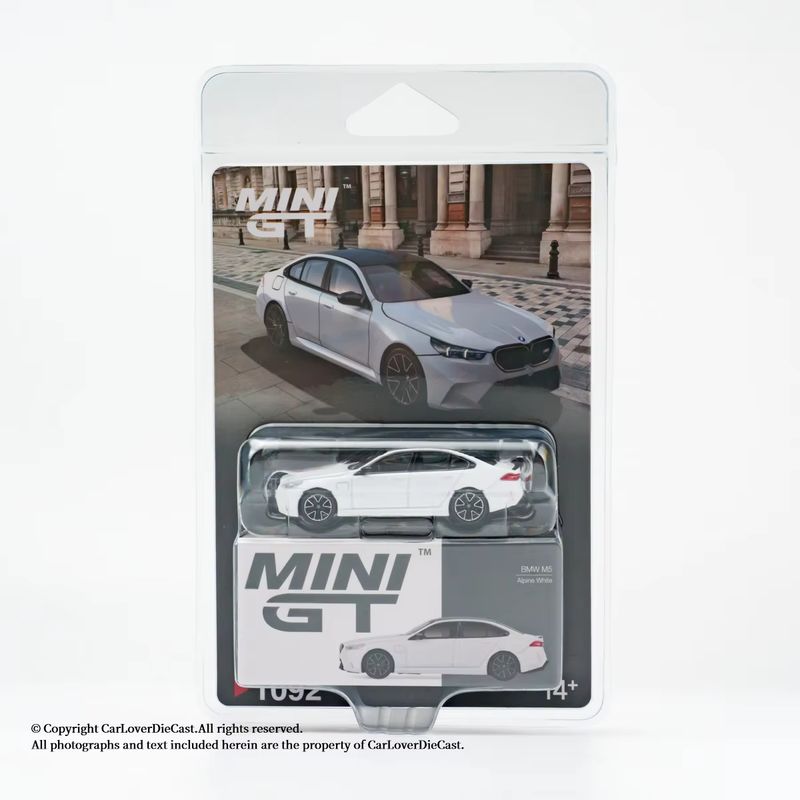Neu auf Lager: Mini GT 1:64 #  – Mattel Collectible & Vintage Dolls Bewertung und Preis
